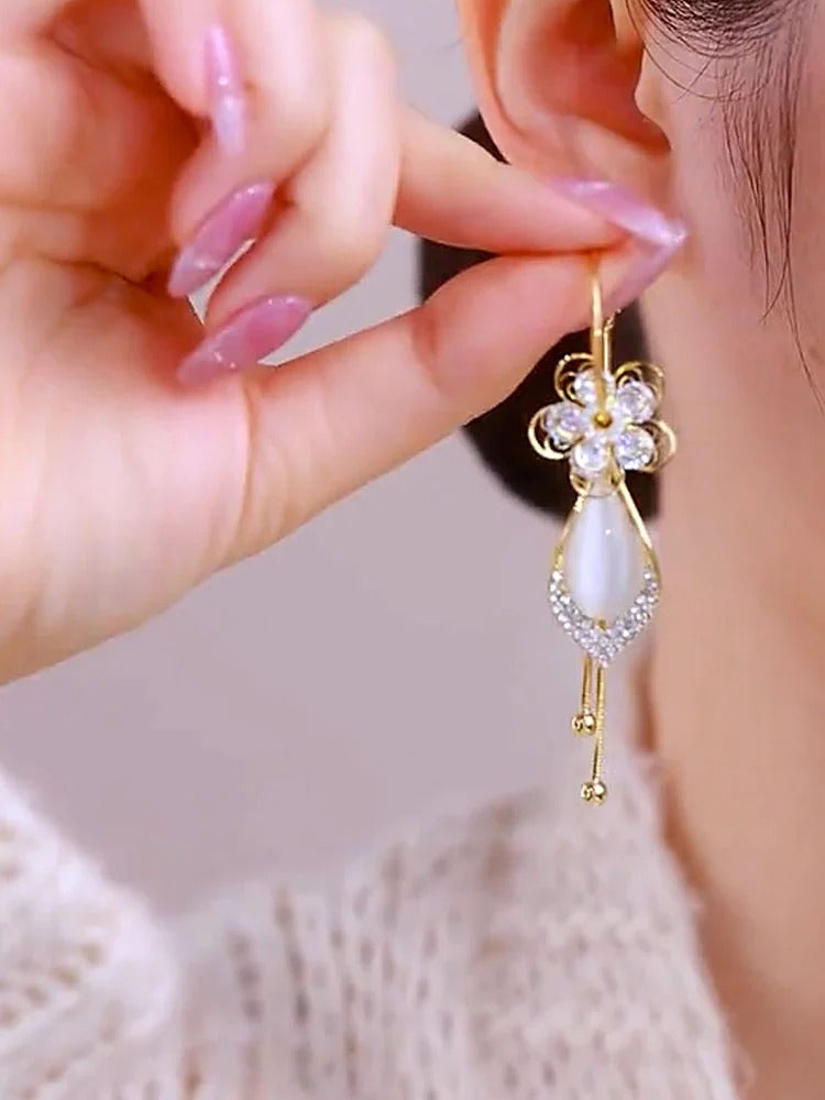 ARETES FLOR DE OPALO