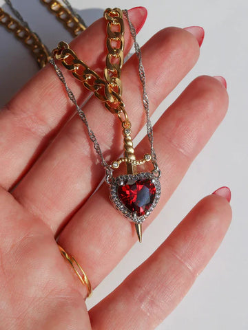 Kit con dos collares – corazón y espada